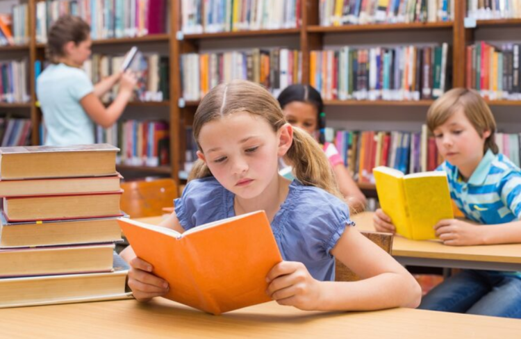 kids reading